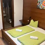 Aineterhof 3*