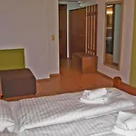 B&B Aineterhof