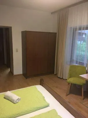Aineterhof فندق مبيت وإفطار 3*