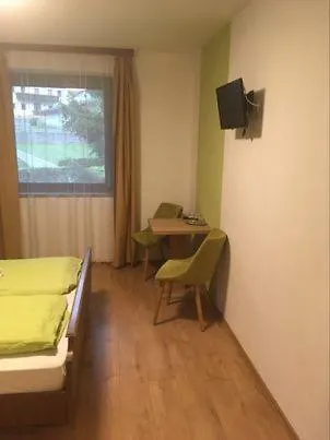 Aineterhof 3*