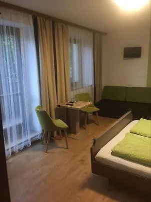 Aineterhof Frühstückspension 3*