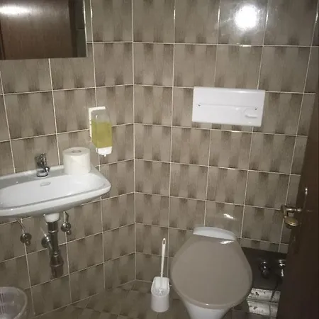 Aineterhof 住宿加早餐酒店 Ainet