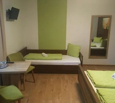 Aineterhof 住宿加早餐酒店