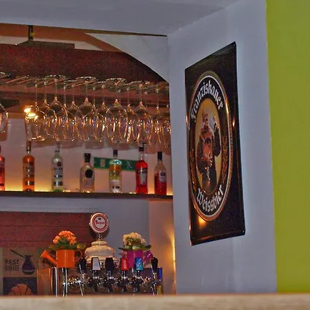 Aineterhof 住宿加早餐酒店 3*