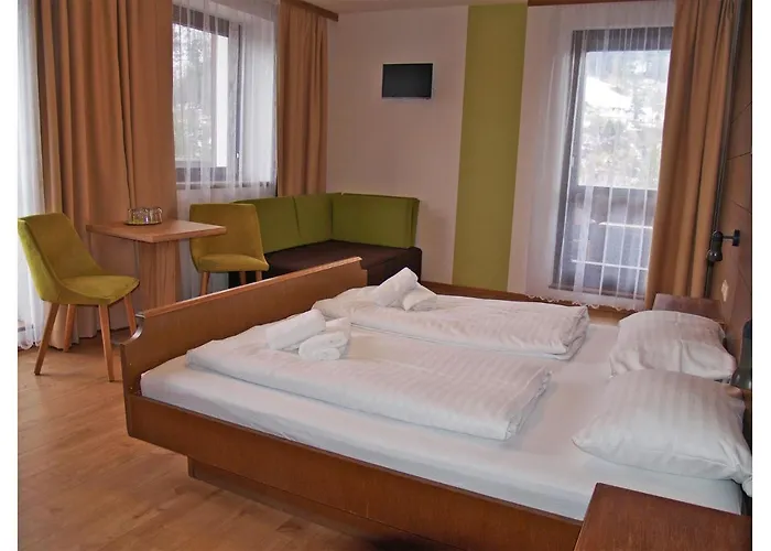 Aineterhof فندق مبيت وإفطار Ainet